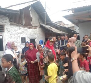 Walikota Bandar Lampung Kunjungi Warga Yang Menerima Bedah Rumah di Sukaraja