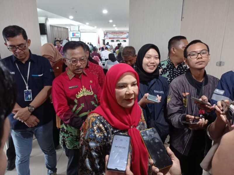 Eva Dwiana Sosialisasi Pembayaran Retribusi Sampah Secara Digital