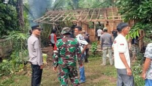 Polres Tanggamus Mulai Proses Bedah Rumah Tidak Layak Huni Milik Surtini