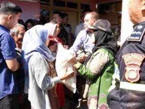 Walikota Bandar Lampung Eva Dwiana, Segera Membagikan Bantuan untuk Korban Banjir