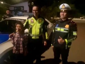Anak Tertinggal di Rest Area Tol Lampung Saat Arus Balik, Ditemukan Selamat Berkat Respons Cepat Polisi