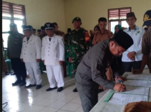 Camat Bangkunat Lantik Sekaligus PJ Peratin Pekon Way Tiyas dan Way Haru