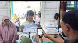 Pemerintah Pekon Malaya Salurkan Bantuan Beras untuk 221 KPM