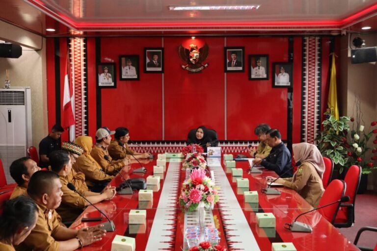 Eva Dwiana Ajak Taring Sampaikan Program Pembangunan Pemkot Kepada Masyarakat