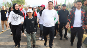 Sambut HUT Ke 80 RI, Bupati Dedi Irawan Gelar Fun Walk