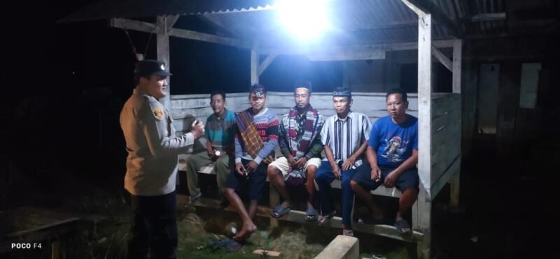 Patroli Gabungan di Rawa Pitu, Polisi dan Warga Bersinergi Jaga Keamanan Malam