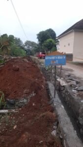 Proyek Drainase Mahkota Dewa Disorot, Anggaran Jumbo Kualitas Murahan