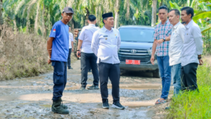 Bupati Dedi Irawan Tinjau Empat Titik Ruas Jalan yang akan direalisasikan tahun Ini