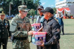 Gubernur Rahmat Mirzani Djausal dan Seluruh Unsur Forkopimda Ikuti Upacara HUT TNI ke -80 Usung Tema “TNI Prima – TNI Rakyat – Indonesia Maju”