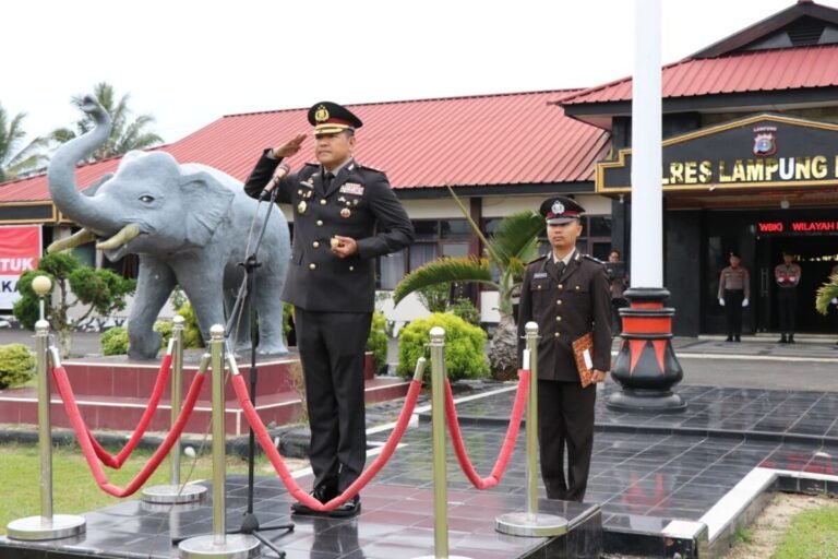 Kapolres Lampung Barat Pimpin Upacara Peringatan Hari Sumpah Pemuda ke-97