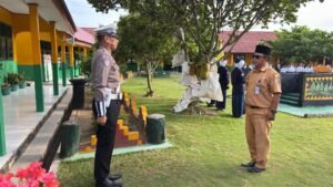 Polisi Goes To School : Satlantas Polres Tulang Bawang Tanamkan Disiplin Berlalu Lintas Sejak Dini