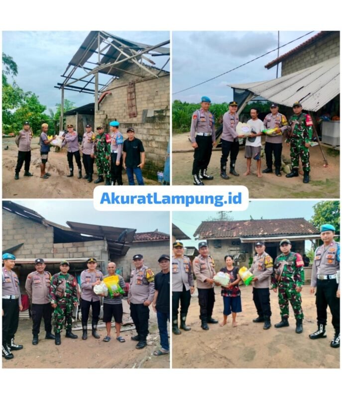 Wujud Kepedulian Polri, Polsek Seputih Banyak Salurkan Bansos untuk Warga Terdampak Angin Puting Beliung