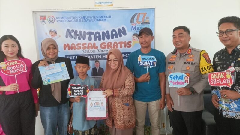 Kapolres dan Bhayangkari Mesuji Hadiri Sunat Massal dan Donor Darah HUT Mesuji ke-17