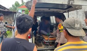 Polsek Wonosobo Evakuasi Warga Diduga ODGJ’  Pekon Sri Melati