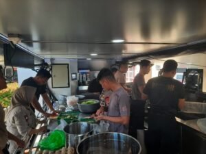 Brimob Polda Lampung Siapkan Transportasi dan Dapur Lapangan untuk Dukungan Kegiatan Tabligh Akbar ‘Indonesia Berdoa