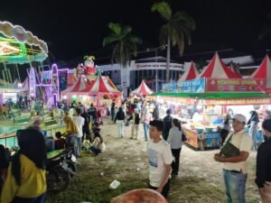 Lampung Fest 2025 di PKOR Membludak, Antusias Pengunjung Tinggi pada Malam Minggu