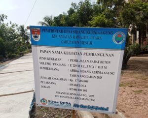 Pemdes Desa Sidang Kurnia Agung Bangun Jalan Rabat Beton Tahun Anggaran 2025