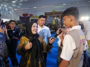 Eva Dwiana Jadi Narasumber di Festival Kreasi Guru dan Tenaga Kependidikan