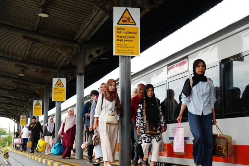 Puluhan Penumpang Tertinggal Selama Nataru, KAI Divre IV Tanjungkarang Imbau Datang Lebih Awal