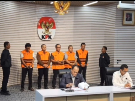 Komisi Pemberantasan Korupsi (KPK) Tetapkan Bupati Lampung Tengah Sebagai tersangka