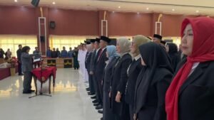 Tegaskan Jabatan Adalah Amanah yang Harus Dijaga, Wali Kota Eva Dwiana Lantik 51 Pejabat Baru