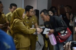 Pemkot Bandar Lampung Salurkan Bantuan untuk Korban Bencana dan Biaya Pengobatan