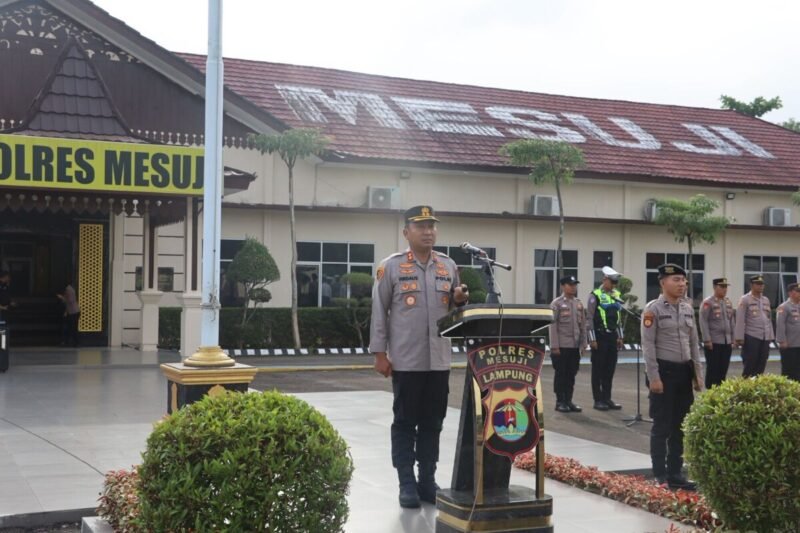 Kapolres Mesuji AKBP Dr. Muhammad Firdaus S.Ik, M.H Memimpin Apel Pagi Pertama Diawal Tahun 2026