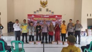 Jajaran Polres Mesuji Melaksanakan Kegiatan “Jumat Curhat” Sekaligus Penyerahan Bantuan Kepada Masyarakat