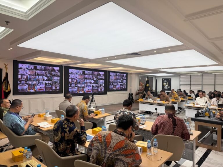 Putus Rantai Tengkulak, Polri Fasilitasi Permodalan KUR dan Penyerapan Bulog bagi Petani Jagung*