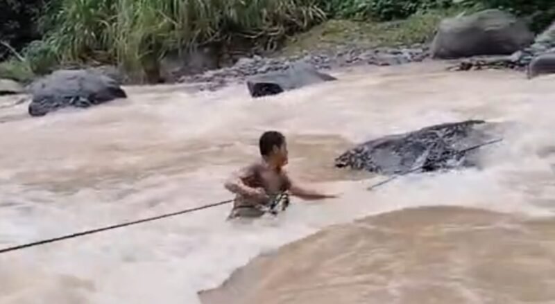 Evakuasi Dramatis Pemuda Tenggelam di Way Kepayang, Polisi dan Warga Tempuh Empat Jam Lewati Jurang