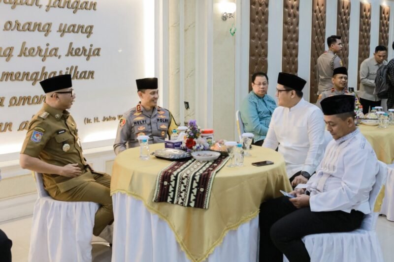 Buka Puasa Bersama di Mapolda Lampung, Gubernur Rahmat Mirzani Djausal Dorong Kondusifitas Daerah selama Ramadan