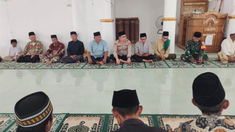 Kapolsek Mesuji Timur Hadiri Safari Ramadhan Tingkat Kecamatan di Desa Dwi Karya Mustika