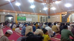 Pelaksanaan Sholat Tarawih Malam Pertama Ramadhan di Masjid Al Muhajirin Berlangsung Khusyuk dan Penuh Jamaah