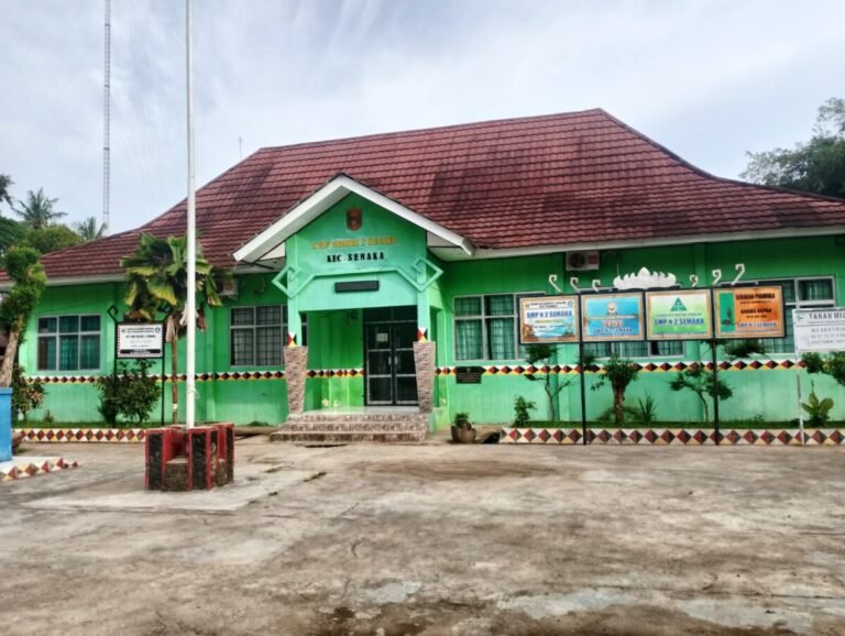 Lapor Pak Bupati! Oknum Kepsek SMPN 2 Semaka Diduga Lakukan Pungli terhadap Dewan Guru
