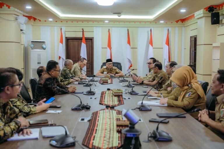 Gubernur Rahmat Mirzani Djausal Dorong Penguatan Kolaborasi Lintas Sektor dalam Percepatan Hilirisasi Komoditas dan Pembangunan Berbasis Desa