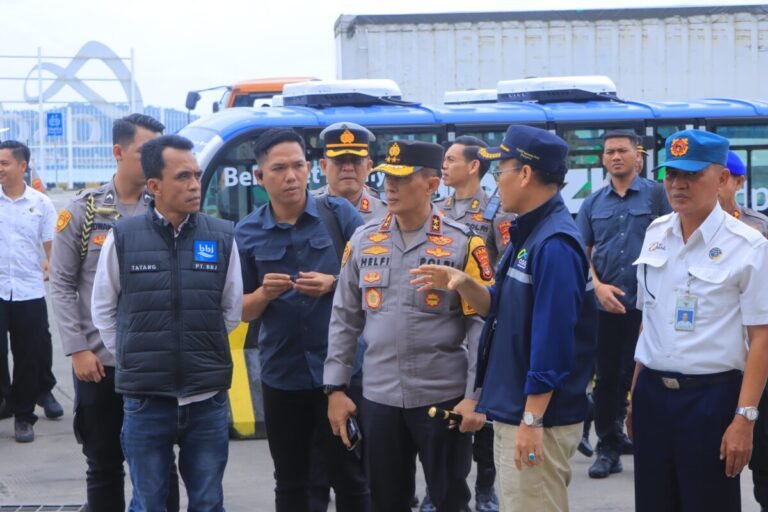 Kapolda Lampung Irjen Pol Helfi Assegaf Cek Kesiapan Pelabuhan Bakauheni Jelang Operasi Ketupat Krakatau 2026