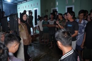 Walikota Bandar Lampung Beri Bantuan Korban Terdampak Banjir
