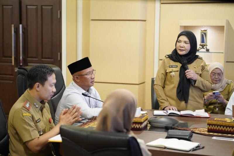 Eva Dwiana Semprot BBWS Soal Penanganan Sungai, Minta Jangan Bebankan Banjir ke Pemda