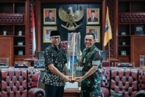 Gubernur Rahmat Mirzani Djausal Ucapkan Selamat kepada Brigjen TNI Haryantana atas Penugasan Barunya sebagai Kasdam XVII/Cendrawasih