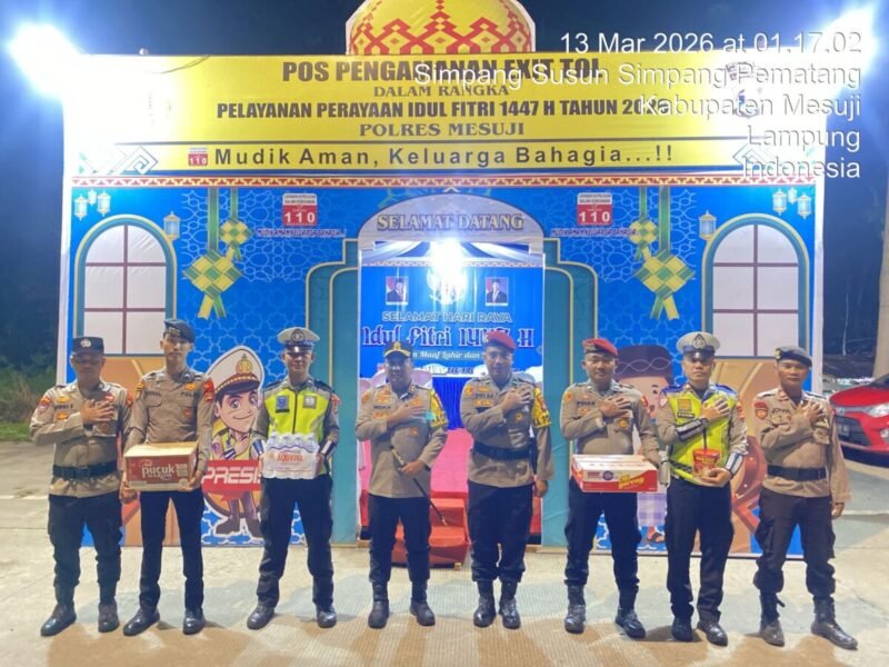 Kapolres Mesuji Cek Pos PAM Dan Pos Yan Di Hari Pertama Ops Ketupat Krakatau 2026, Bagikan Paket Makanan Ringan Untuk Personel