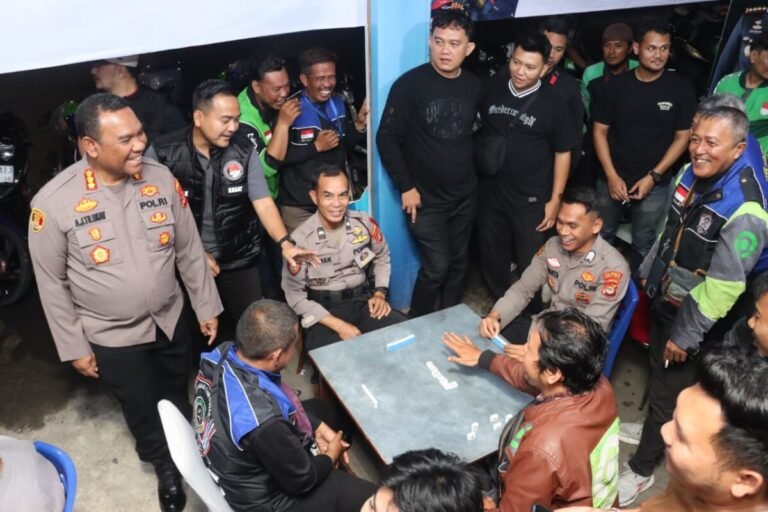 Polisi dan Ojol Adu Strategi di Turnamen Gaple Piala Kapolresta Bandar Lampung
