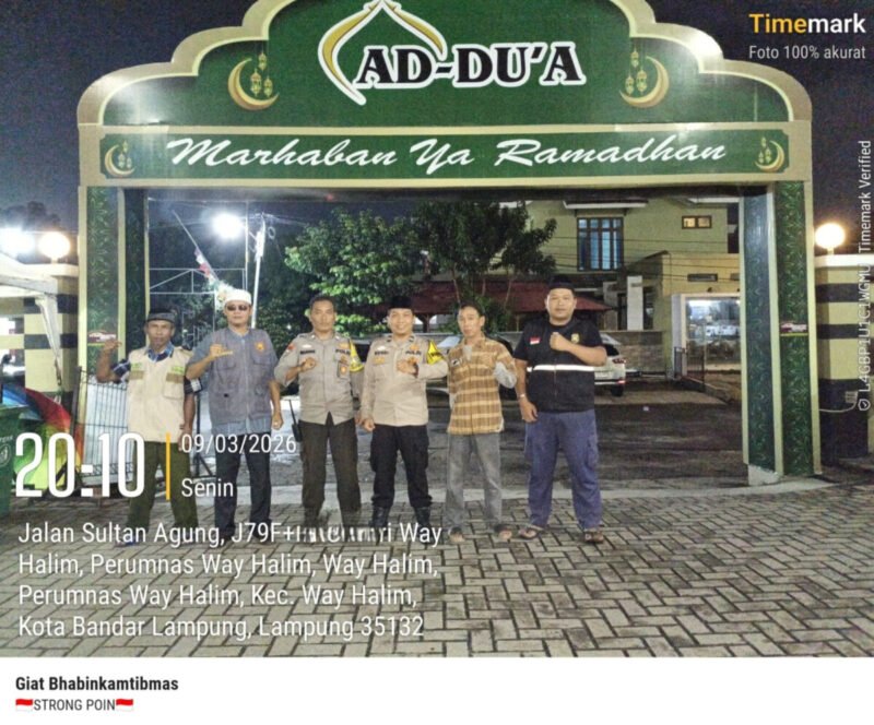Bhabinkamtibmas Perumnas Way Halim Laksanakan Pengamanan Sholat Isya, Tarawih dan Tadarus di Masjid Ad-Du’a