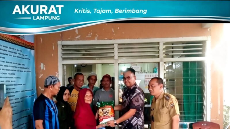 Tunjukkan Kepedulian Sosial, Mal Kartini Salurkan Bantuan Beras kepada Warga Palapa