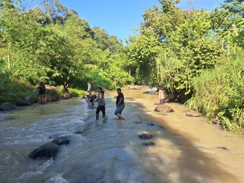 Hari Kedua, Polisi dan BPBD Kembali Sisir Sungai Cari Dua Mahasiswi Diduga Hanyut di Lokasi Wisata Bandar Lampung