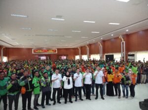 Pemkot Bandar Lampung Beri 1.000 Bantuan Beras dan Hadiah Umroh untuk Pengemudi Ojol