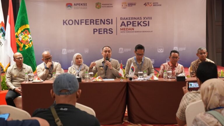 Wali Kota Bandar Lampung Hadiri Sidang Pleno dan Penutupan Rakernas XVIII APEKSI