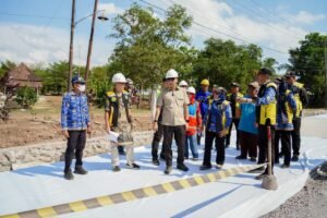 Gubernur Mirza Pastikan Perbaikan Jalan Gunung Sugih–Kota Gajah Berkualitas dan Tepat Sasaran
