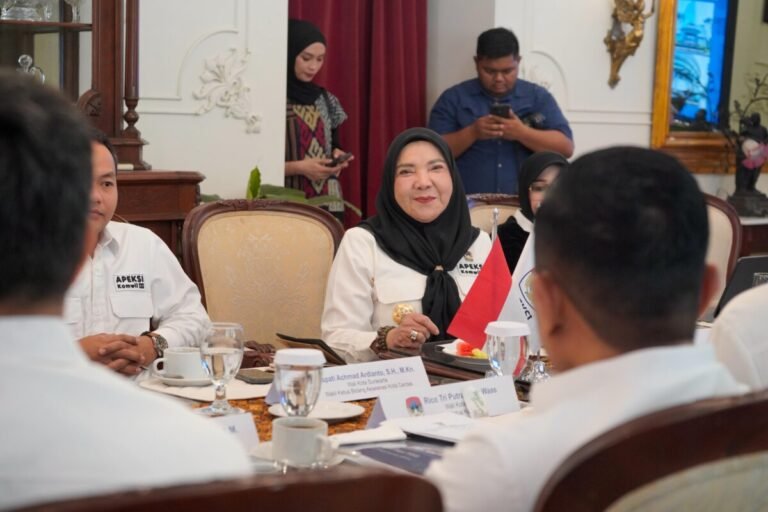 Eva Dwiana Hadiri Rapat APEKSI di Solo, Bahas Penguatan Fiskal dan Otonomi Daerah