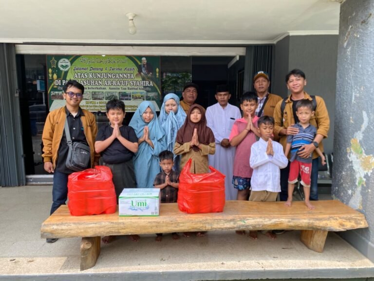 Berbagi Kebahagiaan di Hari Jumat, Zitline dan Taring Lampung Santuni Anak Panti Asuhan